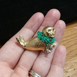 Daria Christmas seal pin